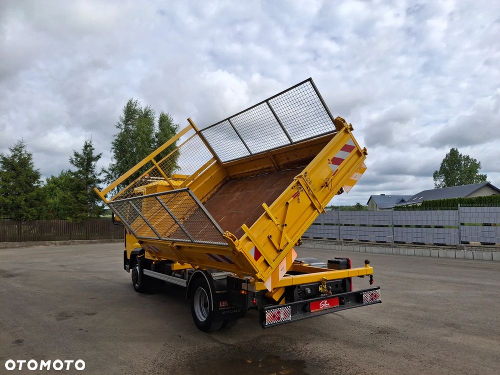 Renault D7.5 Wywrotka Kipper 3 Strony Hak Euro 6 2015r 3 Miejsca Skrzynia Dzielone Burty Bliźniak 7500 KG - 24