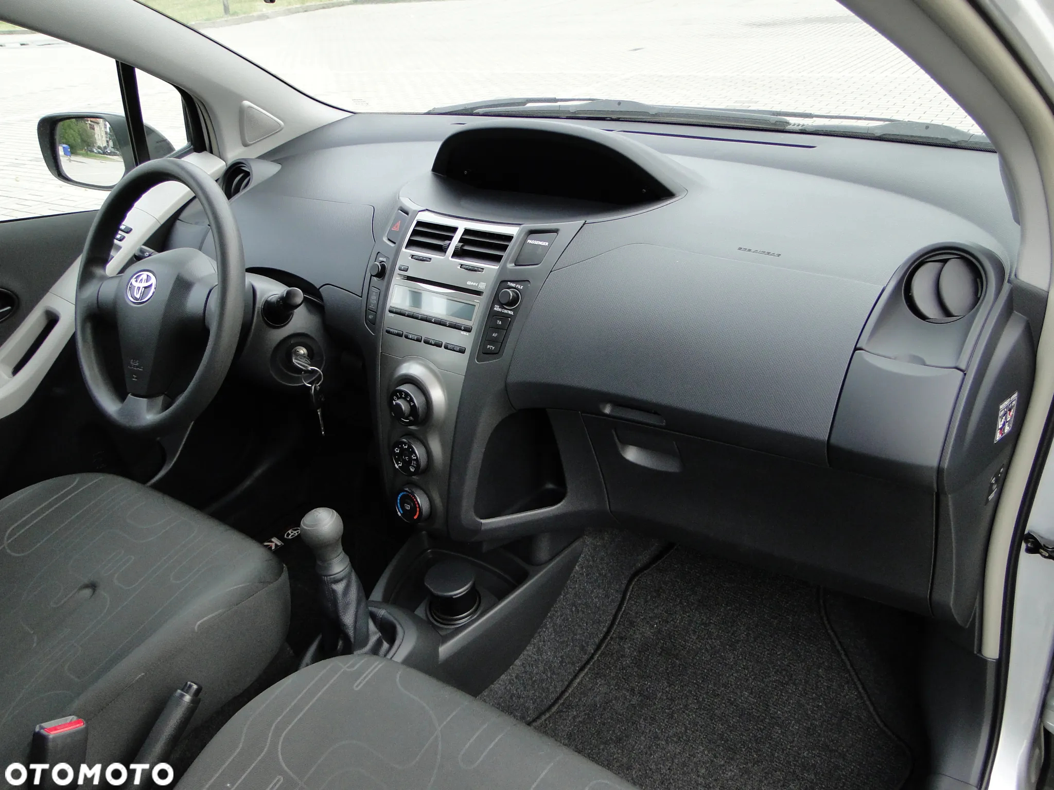 Toyota Yaris - 20