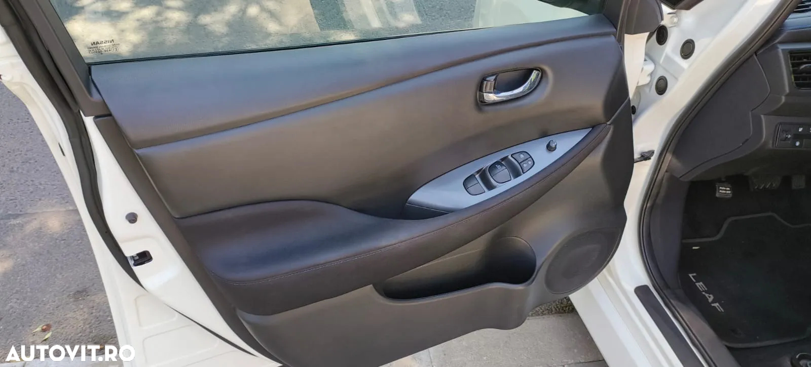 Nissan LEAF 40kWh 147CP N-Connecta - 5