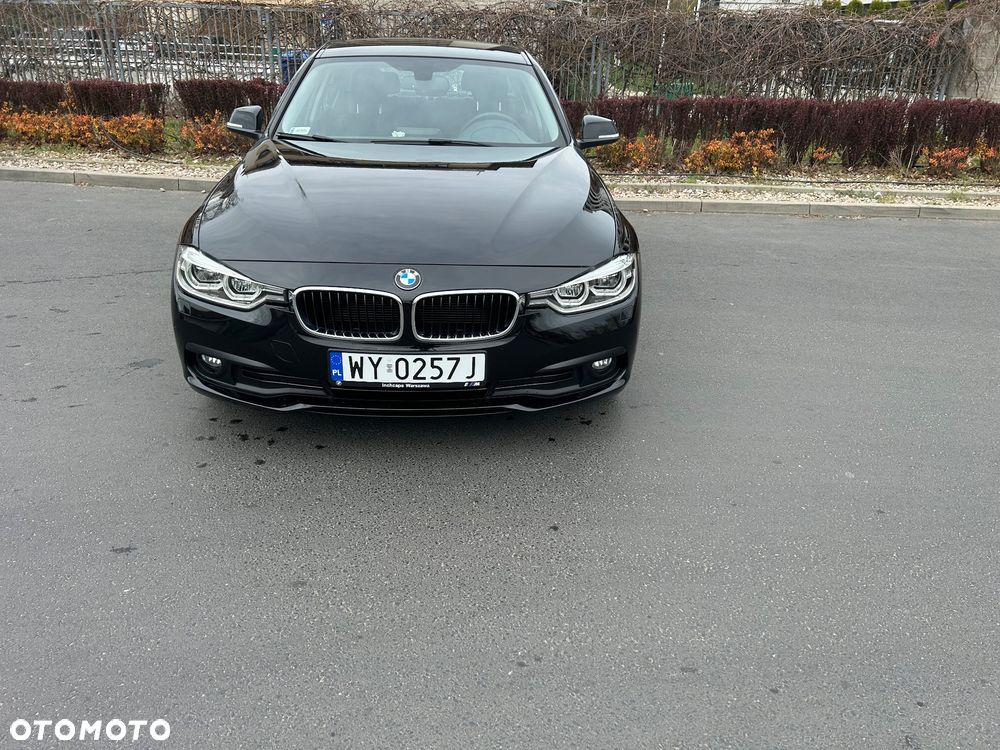 BMW Seria 3 316d - 32