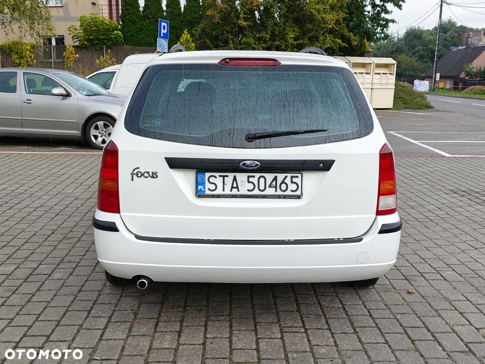 Ford Focus 1.4 Trend - 14