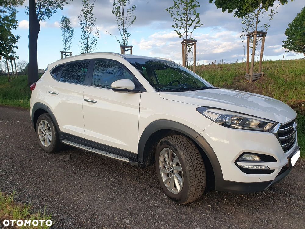 Hyundai Tucson 1.6 GDI BlueDrive GO 2WD - 27