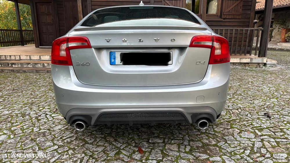 Volvo S60 2.0 D4 R-Design Momentum Geartronic - 4