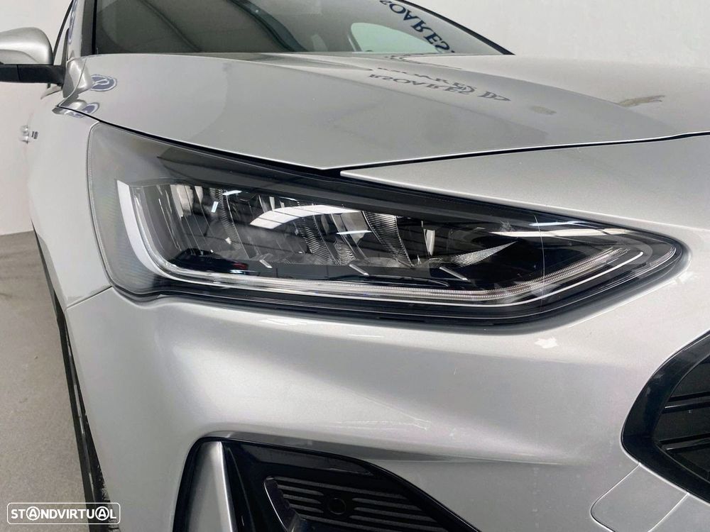 Ford Focus 1.0 EcoBoost MHEV ST-Line - 35