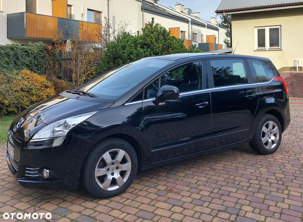 Peugeot 5008 - 5