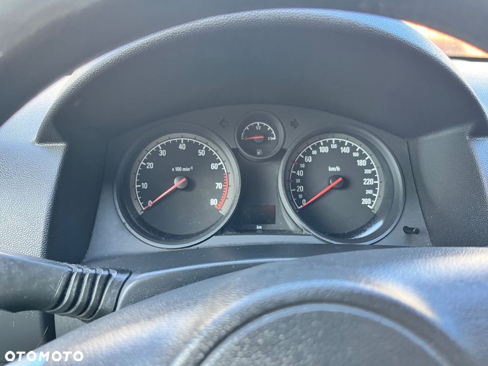 Opel Astra - 11
