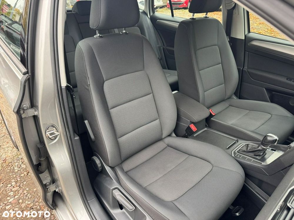 Volkswagen Golf Sportsvan - 16