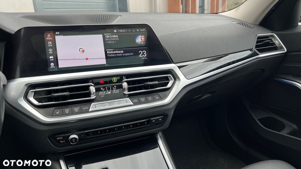 BMW Seria 3 320d xDrive Luxury Line - 21