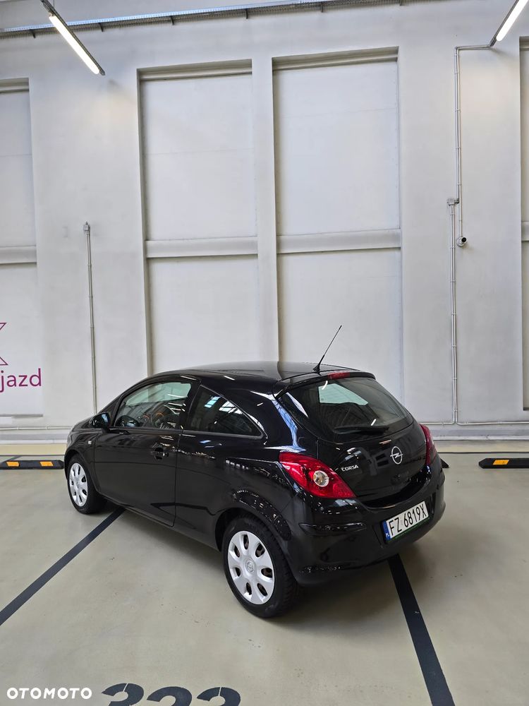 Opel Corsa 1.2 16V Sport - 11