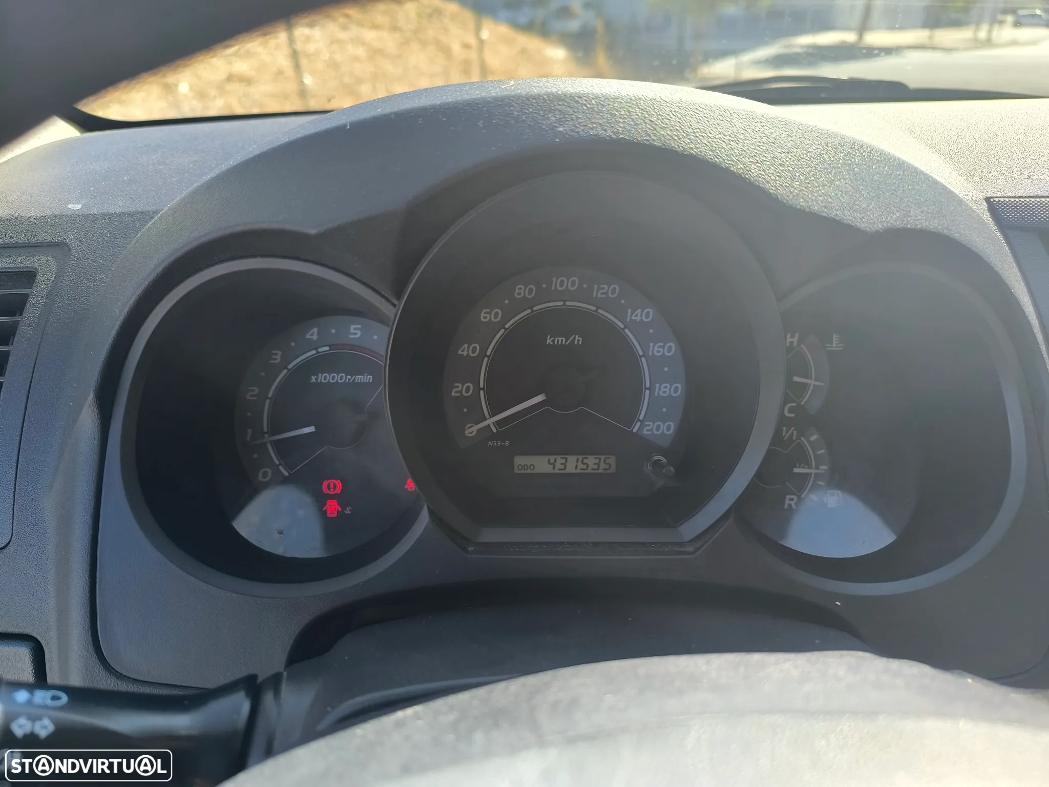 Toyota Hilux 2.5 D-4D 2WD CD AC - 8