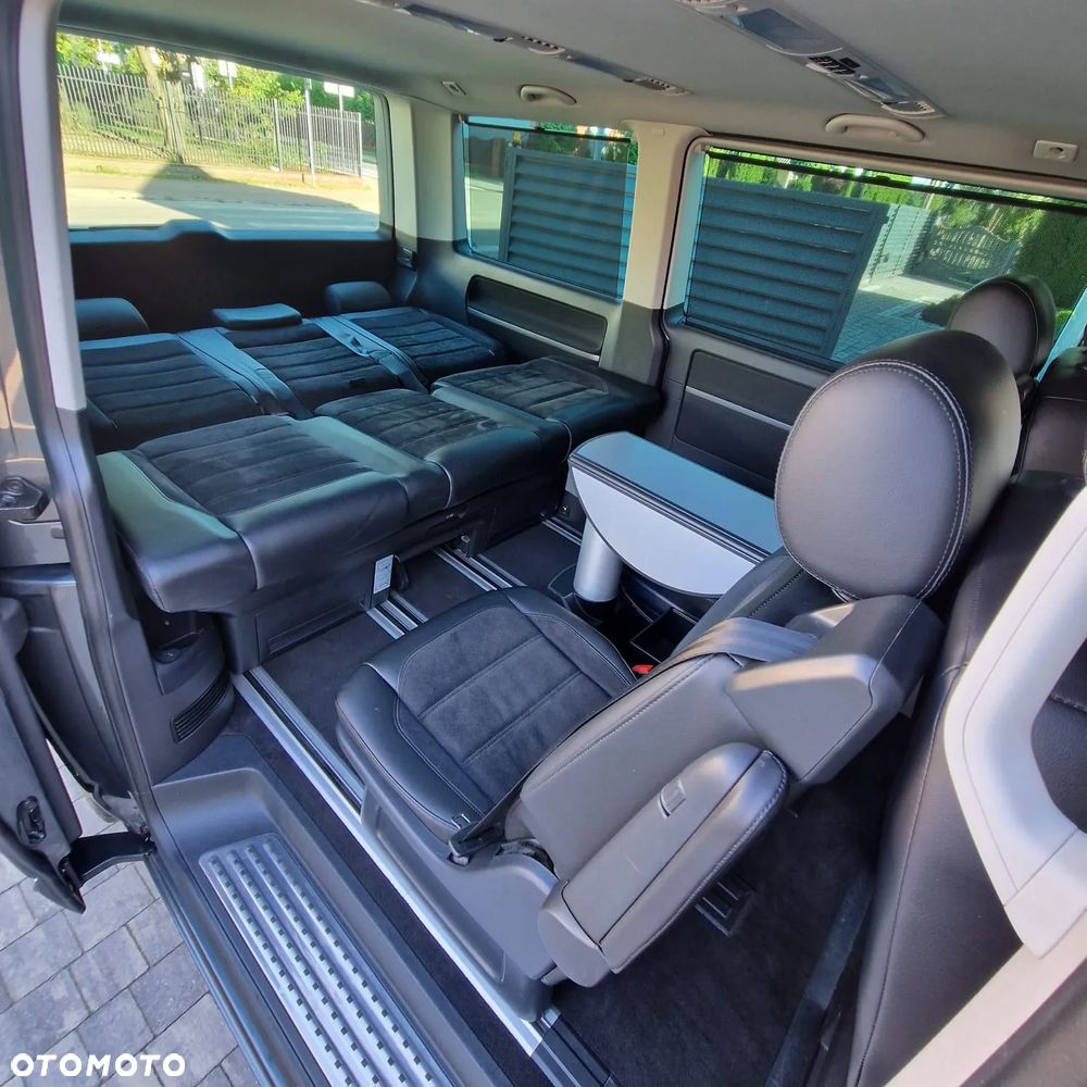 Volkswagen Multivan - 26
