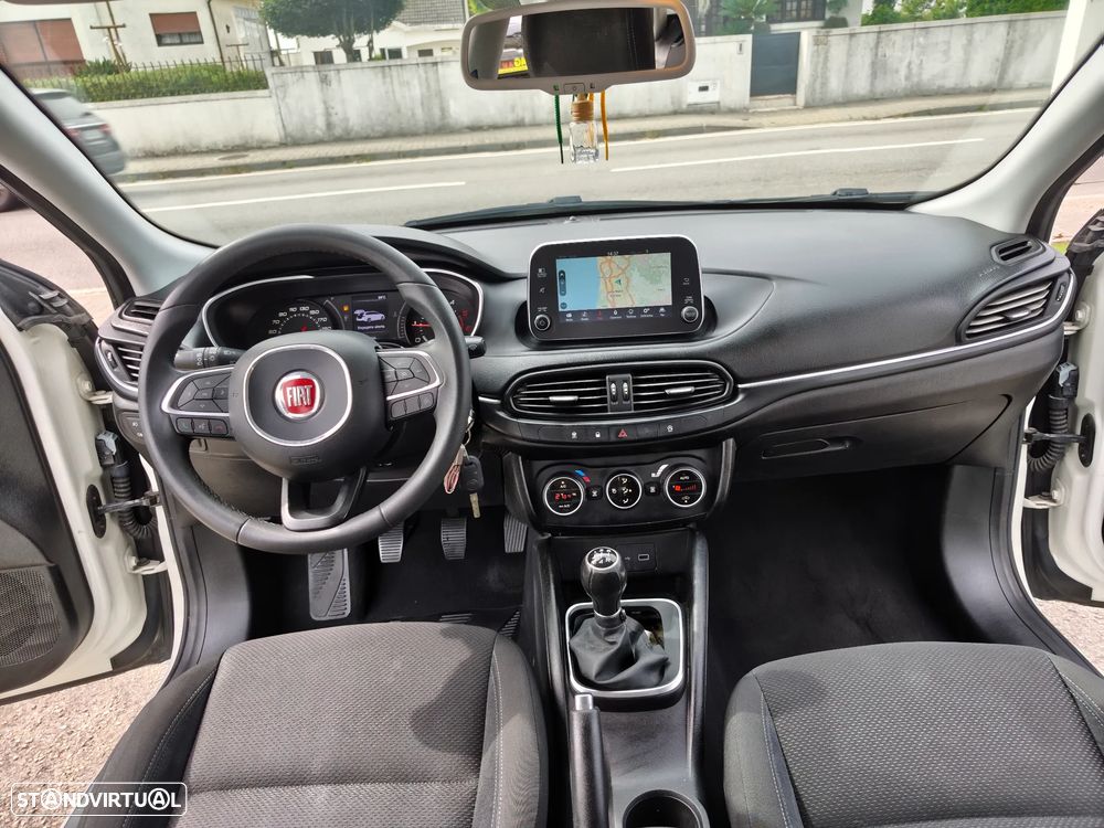 Fiat Tipo Station Wagon 1.3 M-Jet Lounge Tech - 11