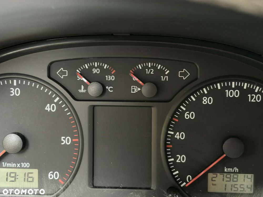 Volkswagen Polo 1.9 TDI Comfortline - 10