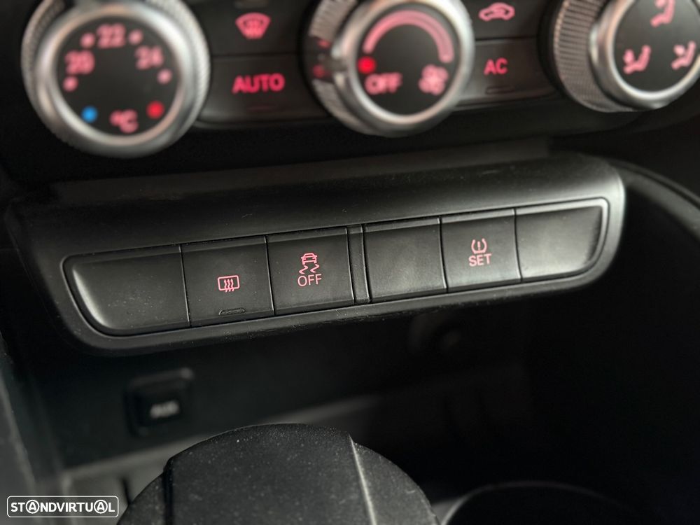 Audi A1 1.6 TDI S line Sport Pack - 14