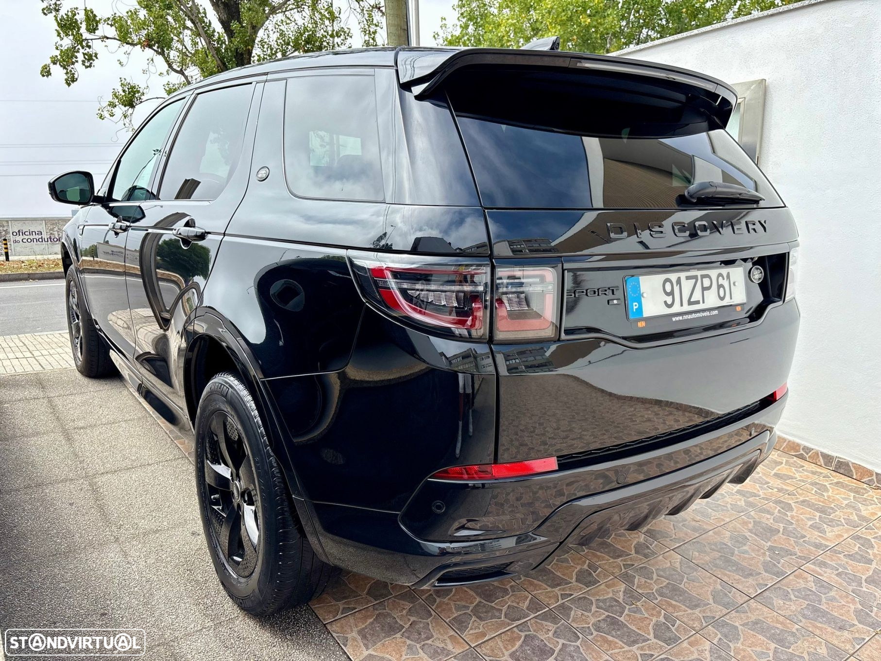 Land Rover Discovery Sport 2.0 eD4 R-Dynamic S 7L - 2
