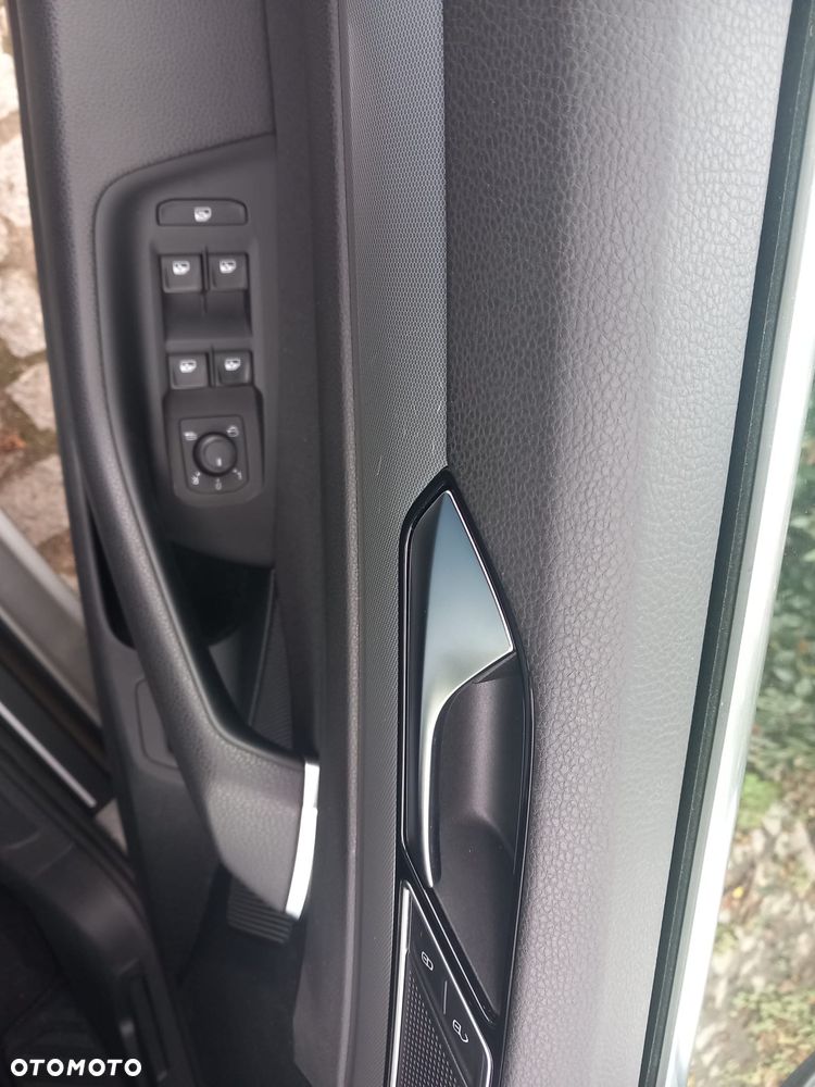 Volkswagen Passat 1.8 TSI BMT Comfortline - 15