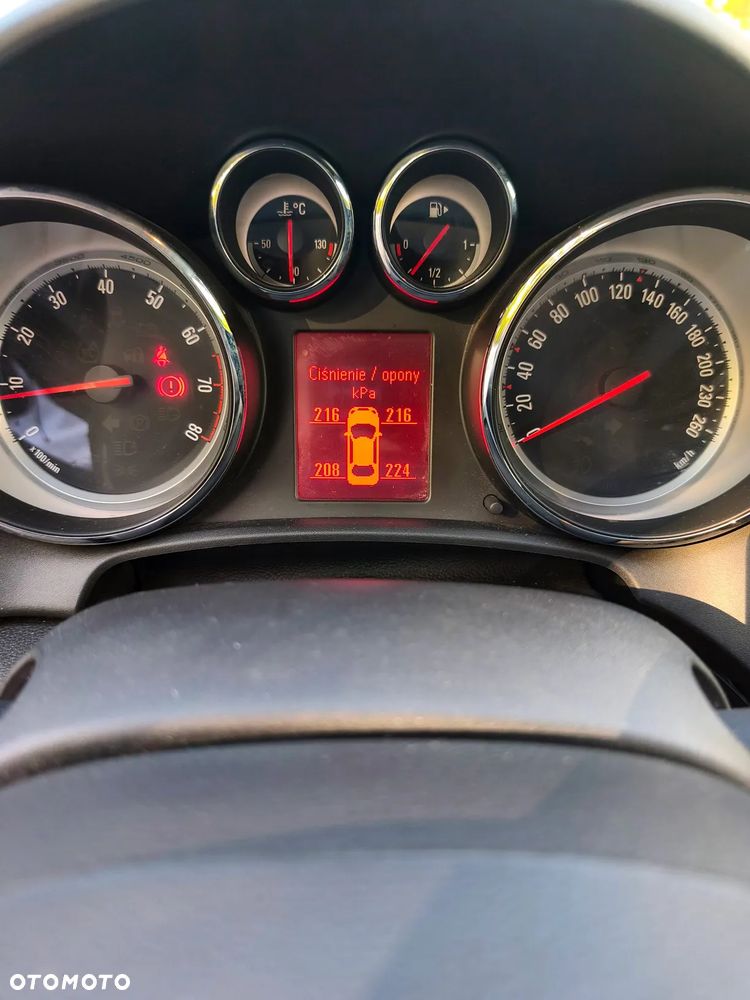 Opel Astra 1.4 T Sport - 21