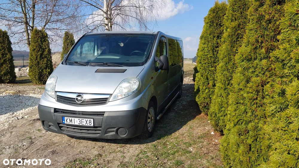 Opel Vivaro - 1
