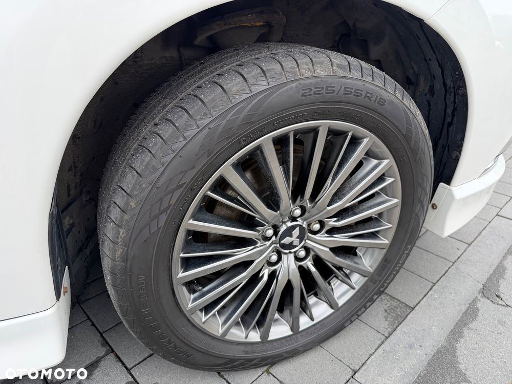 Mitsubishi Outlander 2.4 4WD Top - 23
