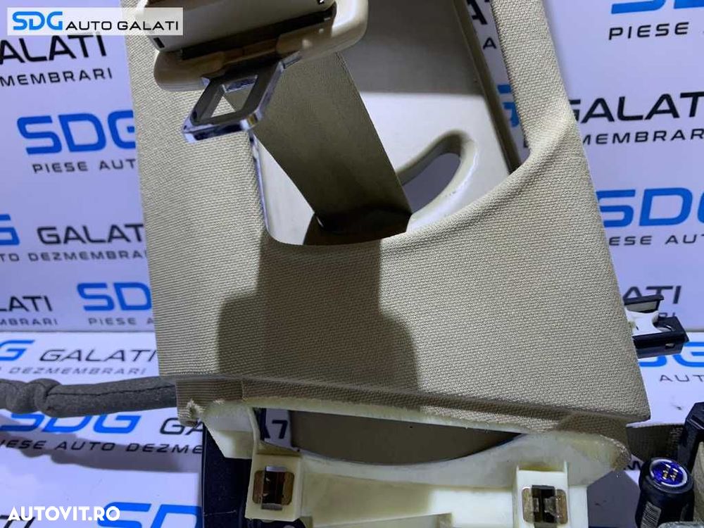 Centura Siguranta Dreapta Fata Completa cu Capac Capitonaj Stalp si Motoras Pretensionare Audi A8 D3 2002 - 2009 Cod 601836800 4E0867239S - 8