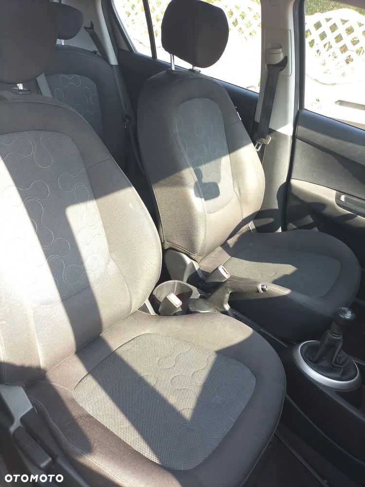ZDERZAK TYŁ TYLNY 5D HYUNDAI i20 I 1.2 78KM 08-12 KOD WK - 10