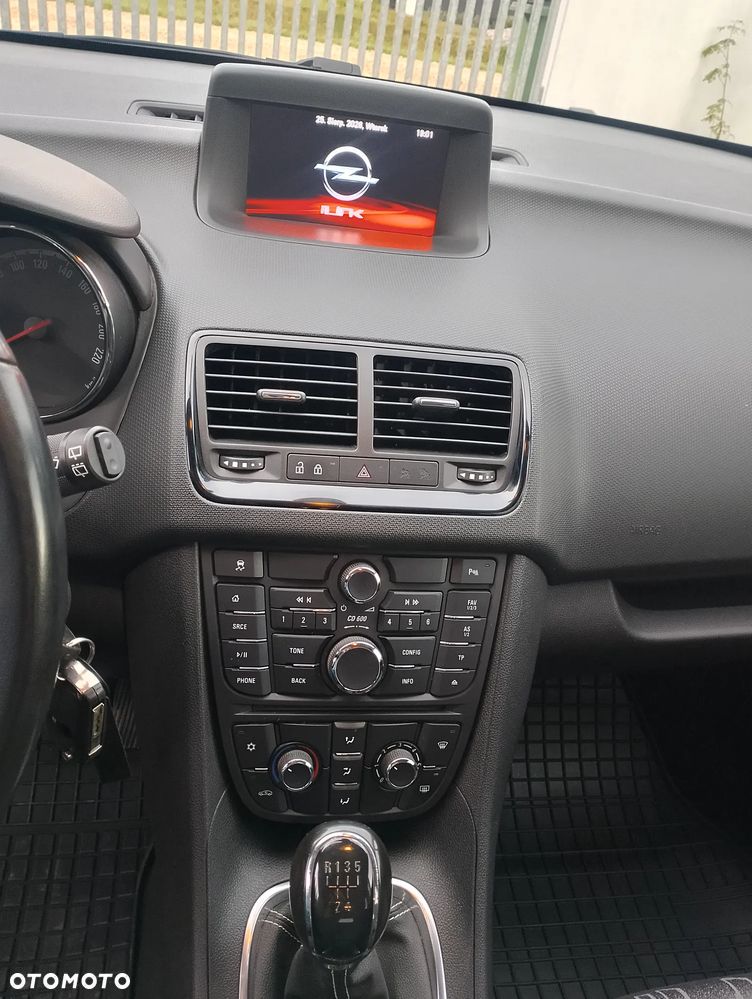 Opel Meriva - 18