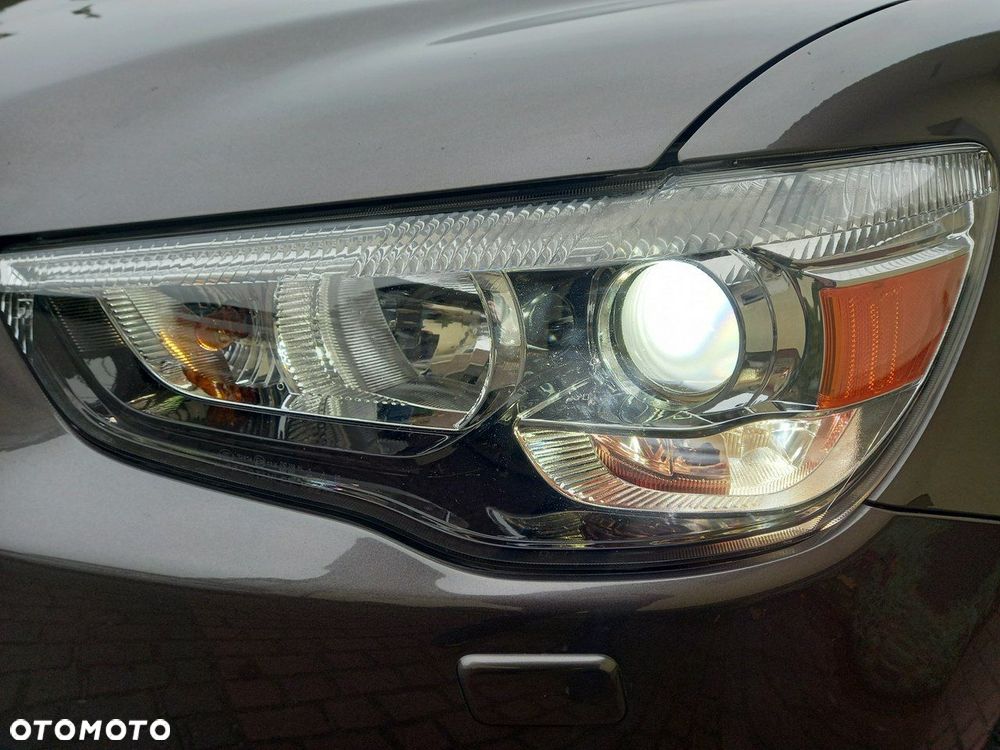 Mitsubishi ASX 1.8 DID Instyle NAVI AS&G - 11