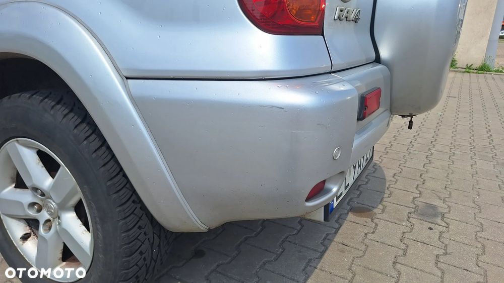 Toyota RAV4 2.0 VVT-i 4x4 - 26