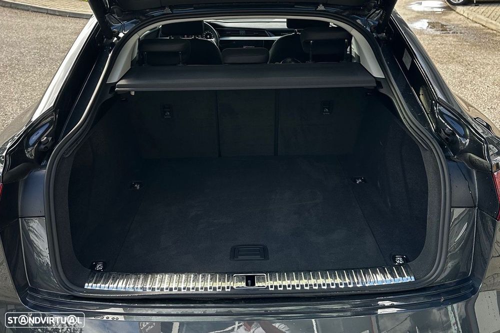 Audi Q8 e-Tron Sportback 55 quattro Advanced - 9