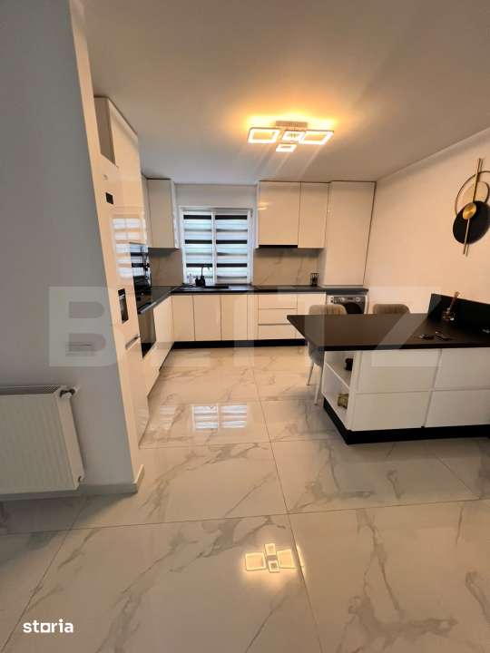 Apartament 3 camere de vanzare, 94 mp, zona Centrala — fotografia 1