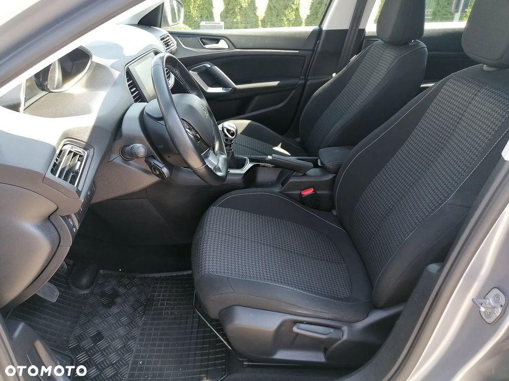 Peugeot 308 1.5 BlueHDi Active S&S - 17