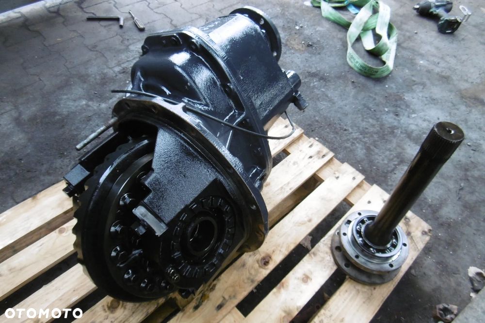 Wkład mostu dyfer 6x4 8x4 Renault Kerax - 4