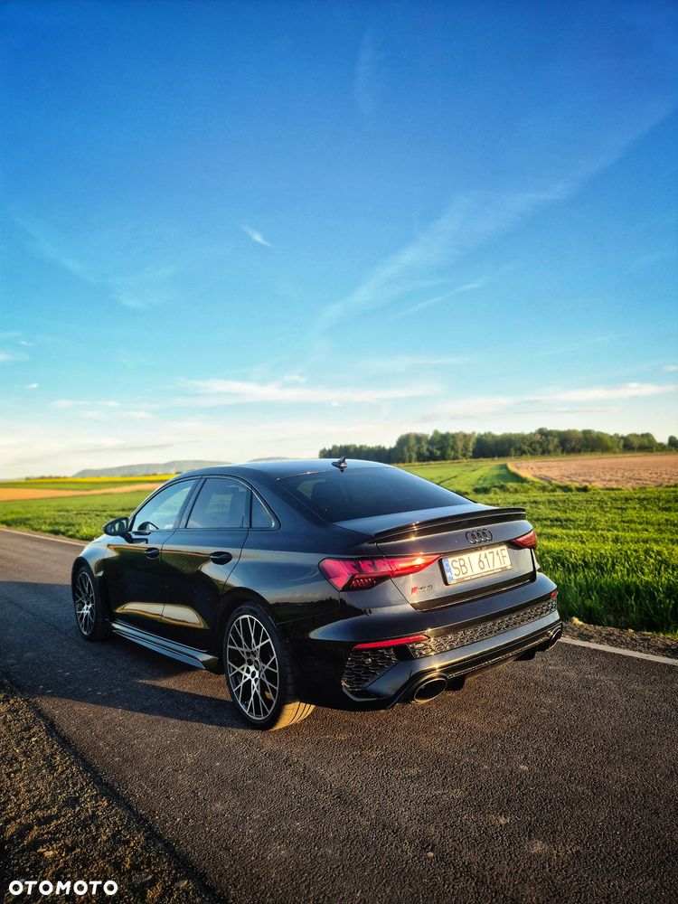 Audi RS3 Limousine - 2