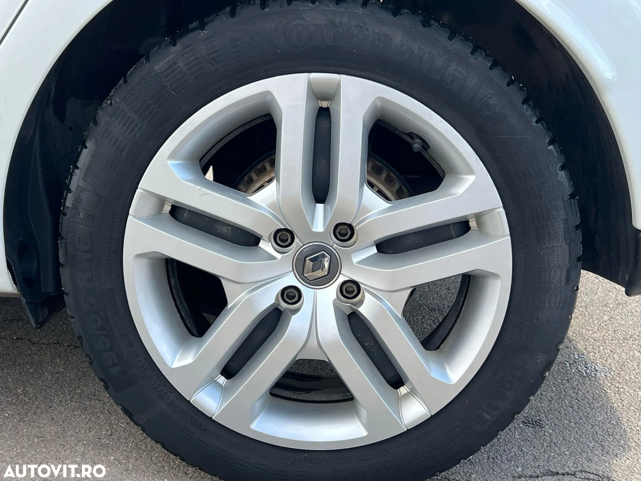 Renault Clio Estate TCe Life Evo - 4