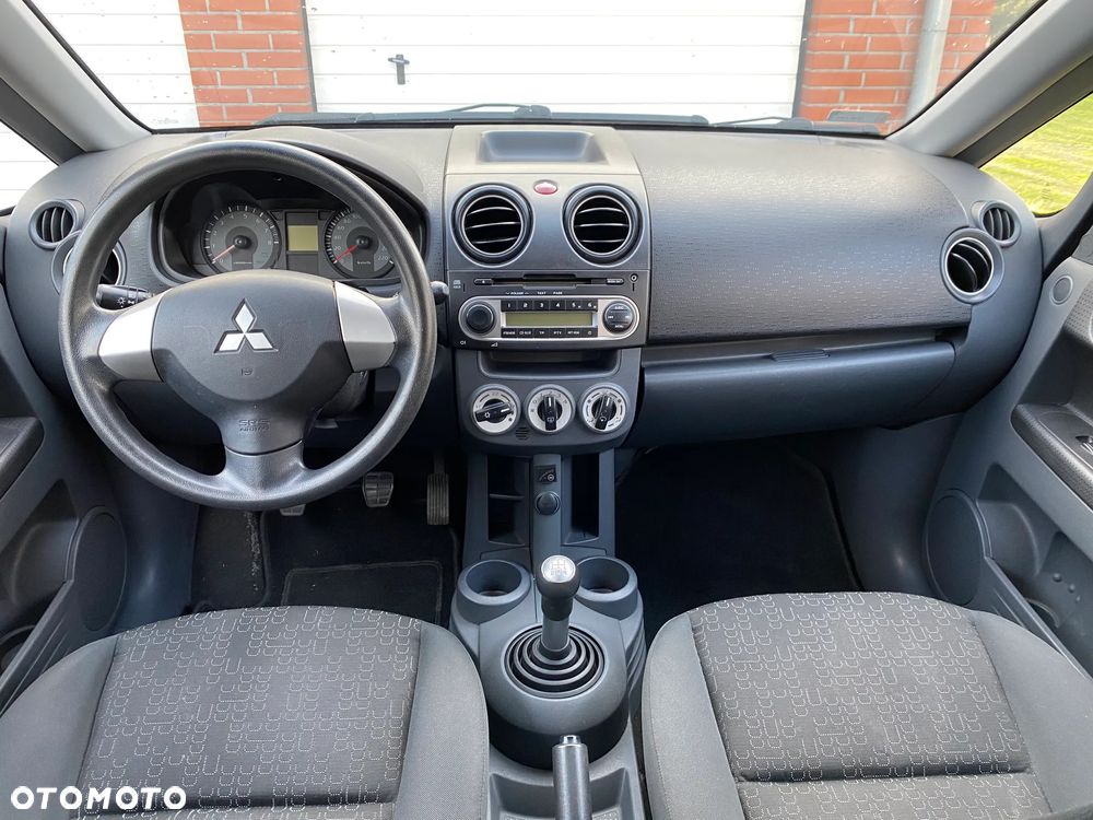 Mitsubishi Colt 1.3 Inform - 11