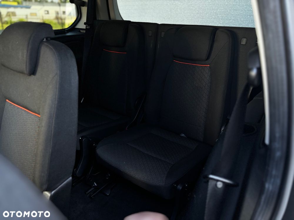 Ford Galaxy - 18