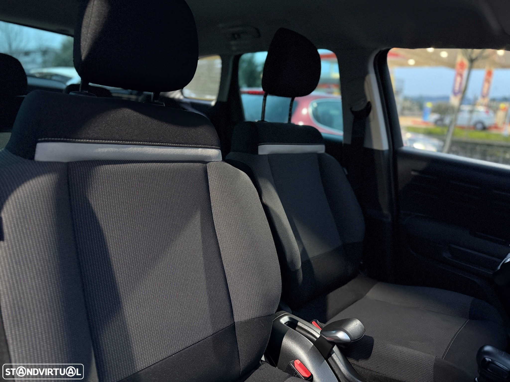 Citroën C3 Aircross PureTech 110 Stop & Start Shine - 8