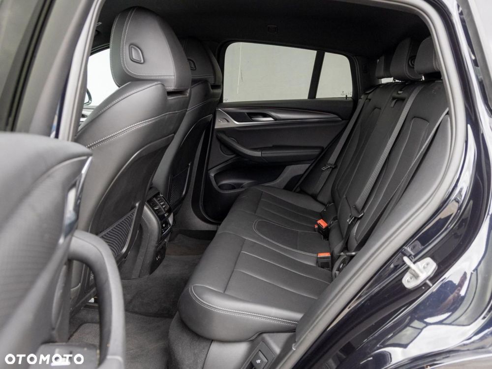 BMW X4 - 15