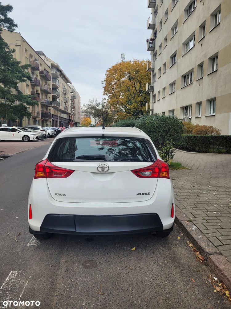 Toyota Auris - 5