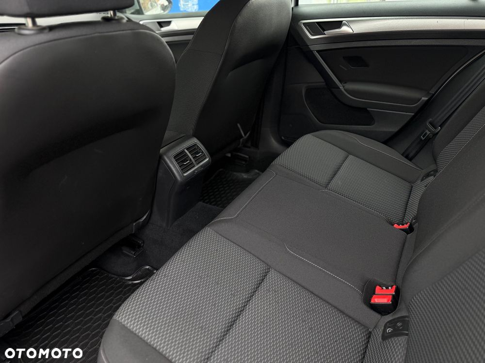 Volkswagen Golf 1.6 TDI SCR Comfortline - 10