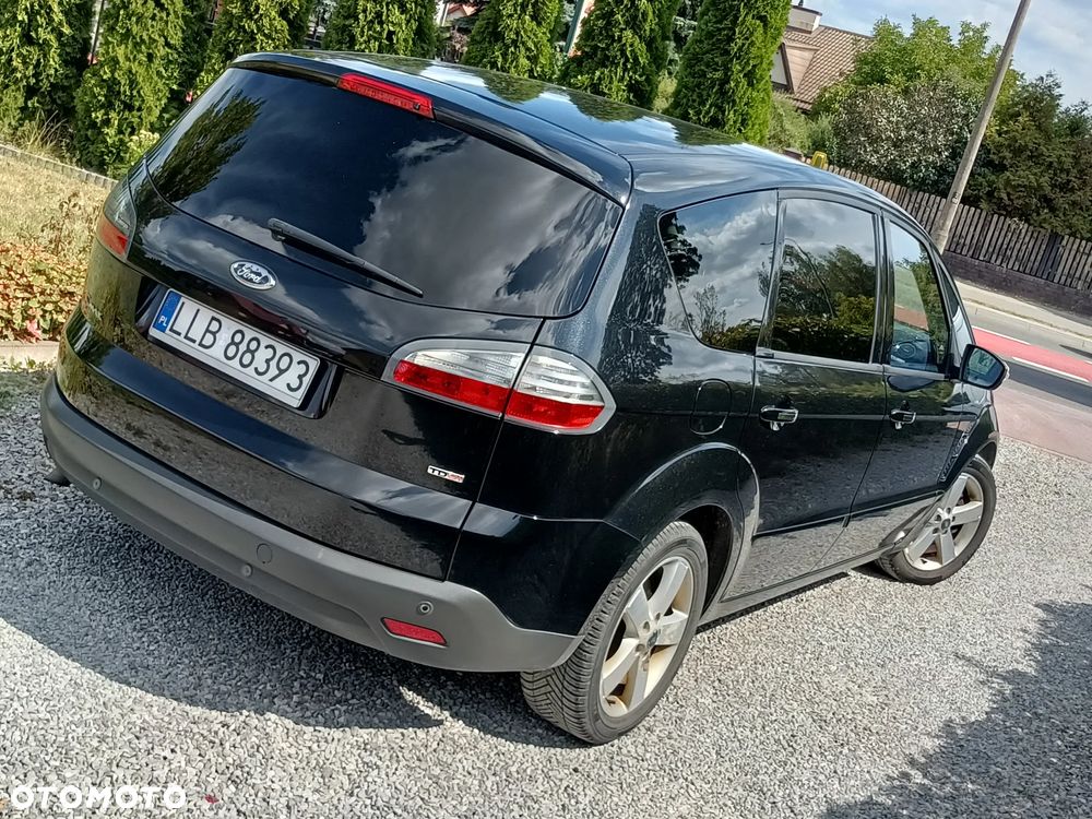 Ford S-Max - 10
