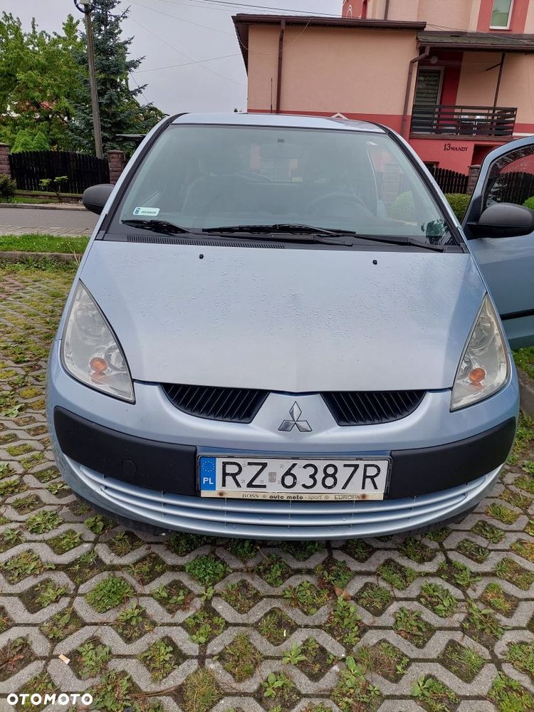 Mitsubishi Colt - 4
