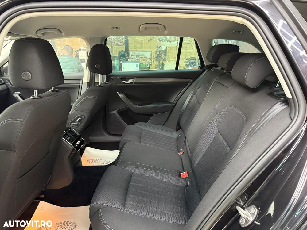 Skoda Superb 2.0 TDI DSG Ambition - 22
