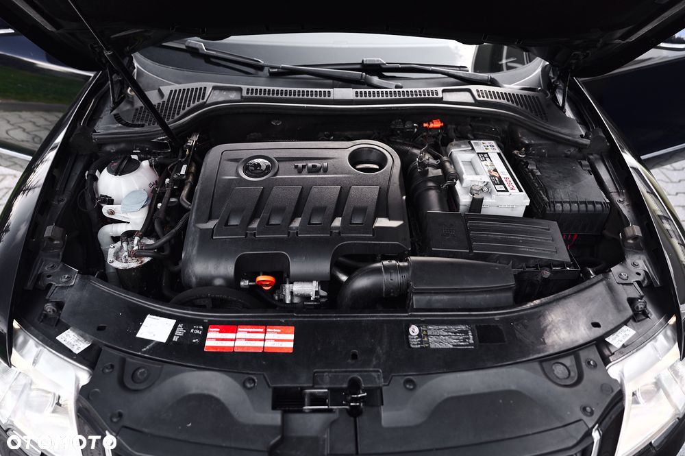 Skoda Superb 2.0 TDI DSG Exclusive - 19