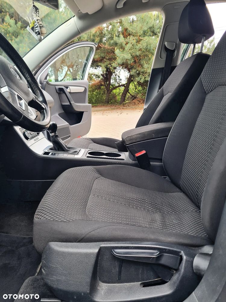Volkswagen Passat 1.6 TDI BlueMotion Technology Comfortline - 7