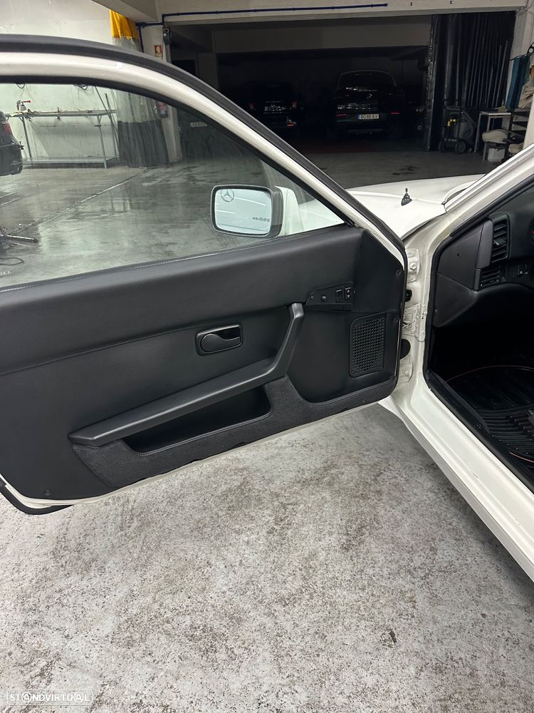 Porsche 944 Standard - 12