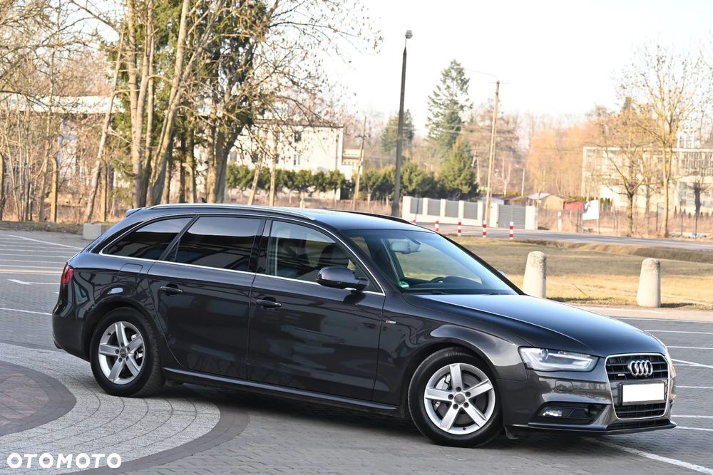 Audi A4 Avant 2.0 TFSI quattro S tronic S line Sportpaket - 4