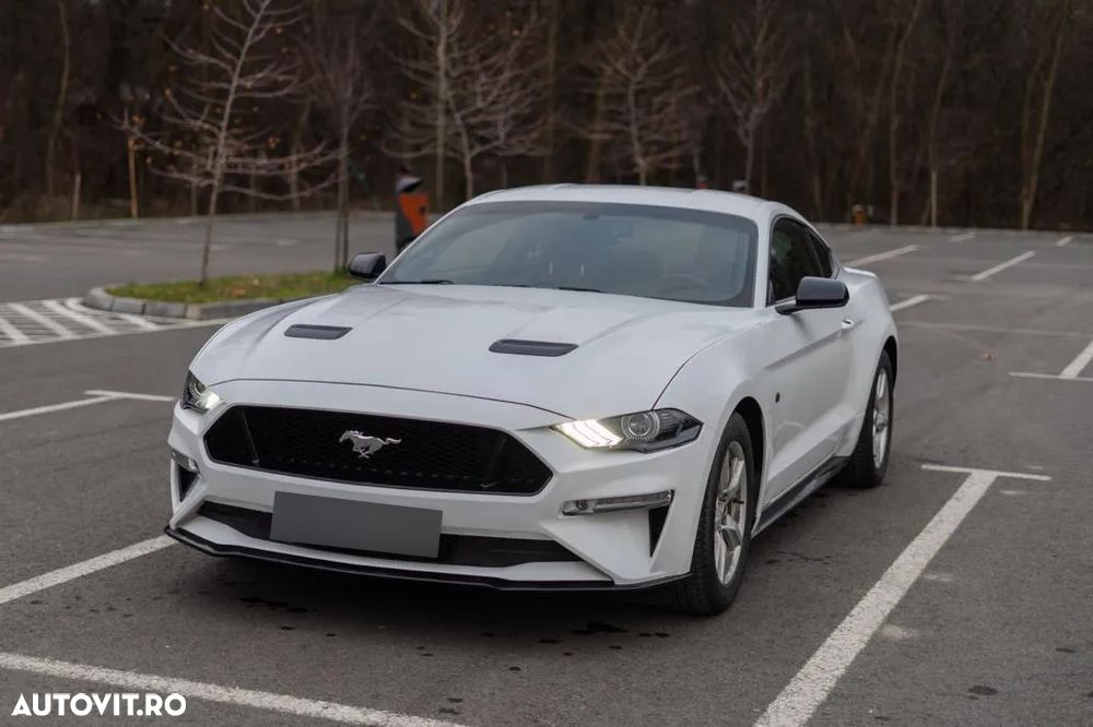 Ford Mustang - 1