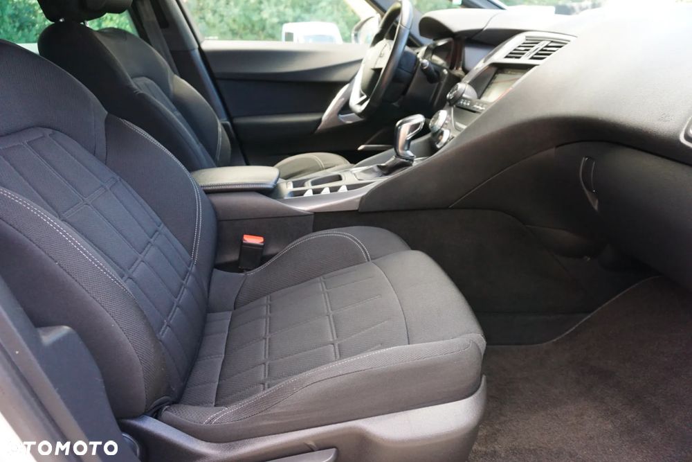 Citroën DS5 2.0 BlueHDi SportChic EAT6 - 17