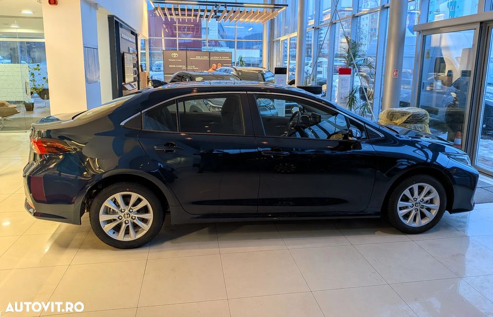 Toyota Corolla - 4
